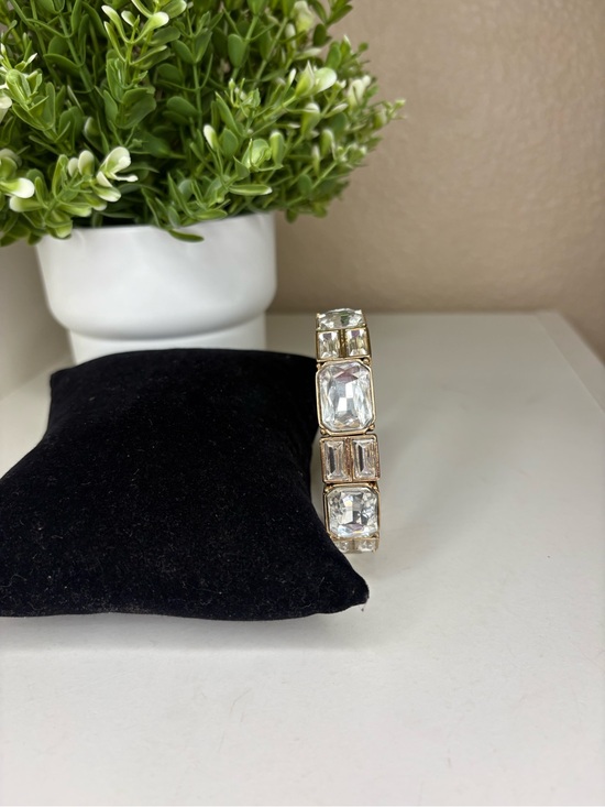Gold Tone Emerald Cut Crystal Hinged Bangle Bracelet Magnetic Closure Glam main image 0
